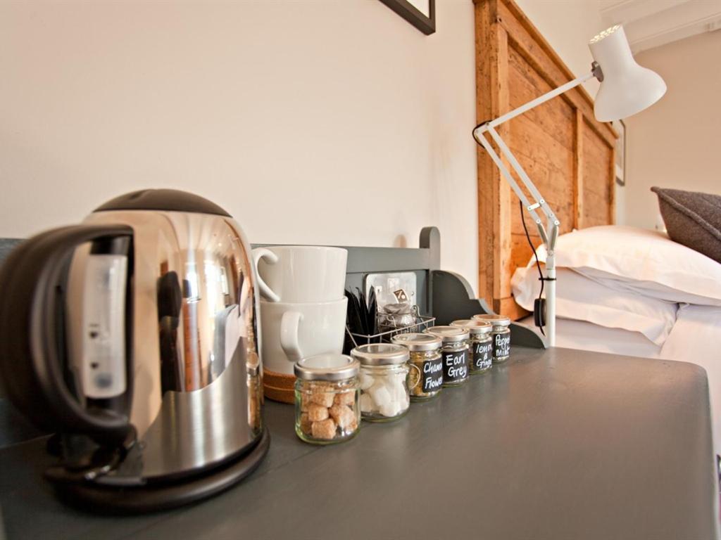 โกรฟ พาร์ค บีแอนด์บี Bed & Breakfast นิวพอร์ต ภายนอก รูปภาพ